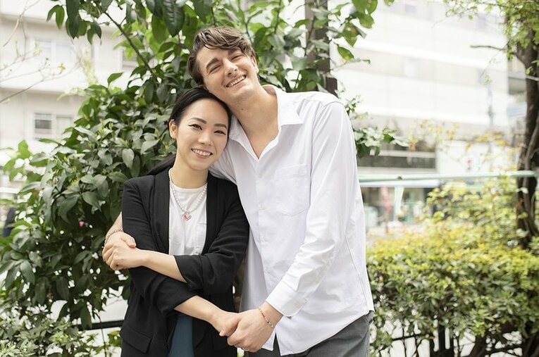 北京五輪フィギュアスケート・アイスダンス日本代表の小松原美里、小松原尊（ティム・コレト）は、氷上のカップルであるとともに、国際結婚6年目のアスリート夫婦でもある ／ photograph by Asami Enomoto