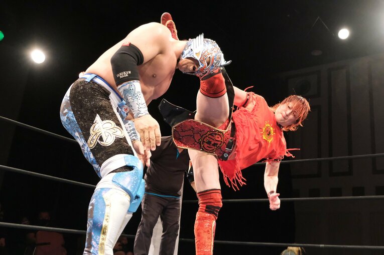 〈米軍基地で試合も〉沖縄唯一のプロレス団体『琉球ドラゴンプロレス』って何？ リングネームはグルクンマスク、首里ジョーなど(26)