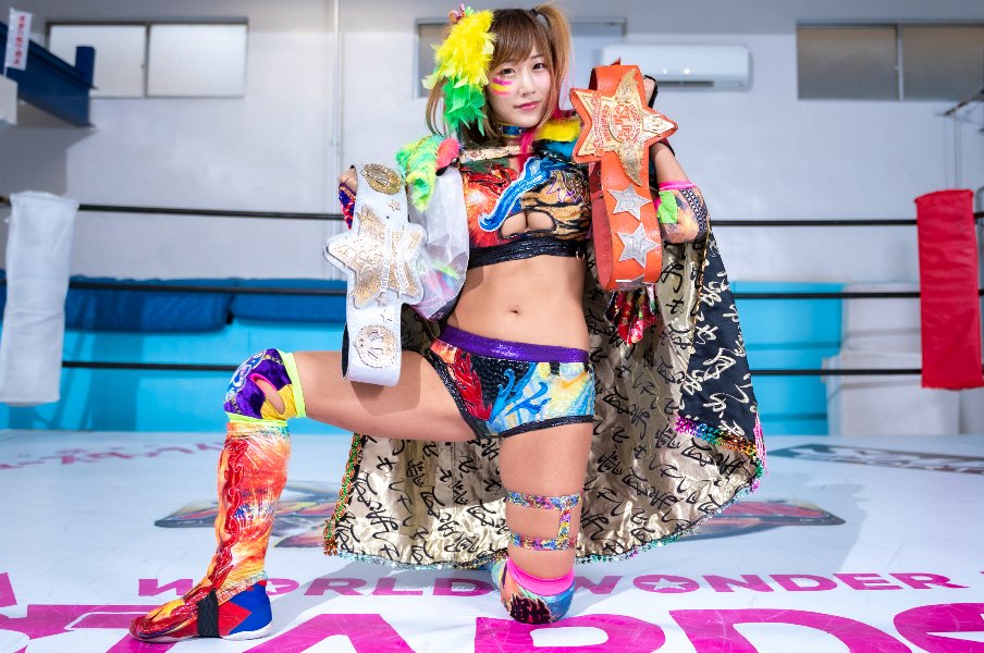 芸能界からプロレスへ 「圧倒的にみんなを幸せに」“傾奇者”ウナギ・サヤカが目指すのは「スターダムのアイコン」《特別グラビア+インタビュー》<Number Web> photograph by Takuya Sugiyama