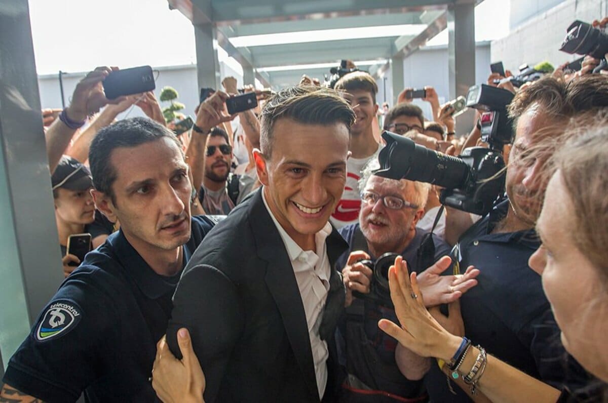 バッジョと同じ道を辿り、違う背番号。ベルナルデスキが10番を選ばない