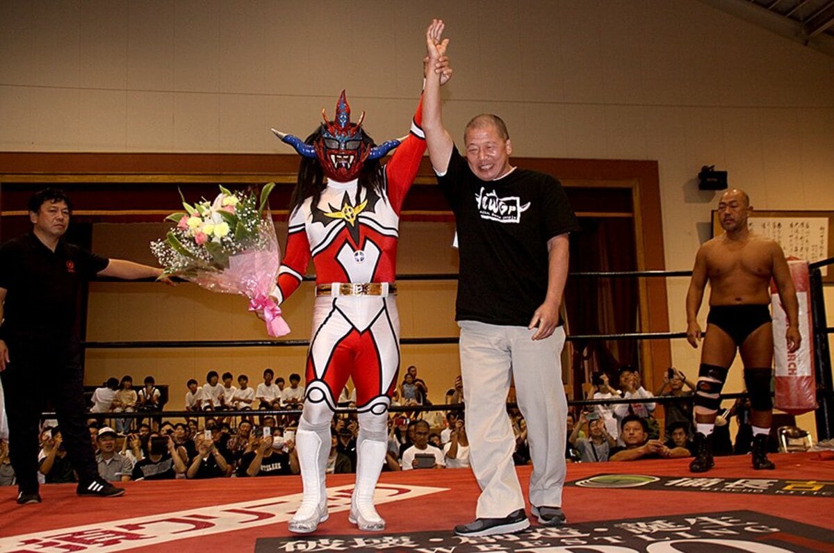 ヤングライオン時代が蘇った佐渡島 小杉俊二も認めたライガーの30年 プロレス Number Web ナンバー