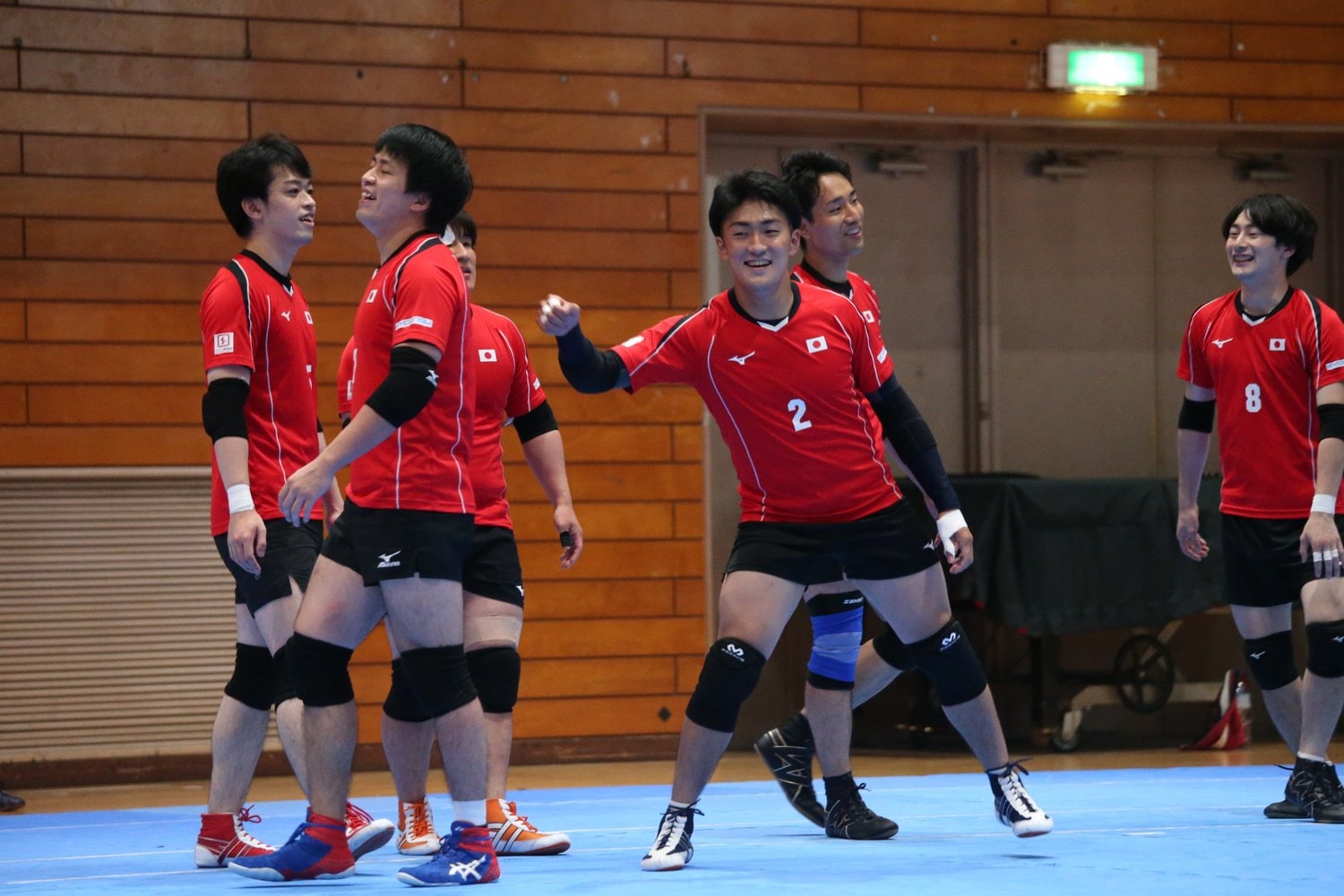 6月、日本代表候補選手によるエキシビションマッチでは守備が得意な選手を集めたチームレッドの主将を務めた