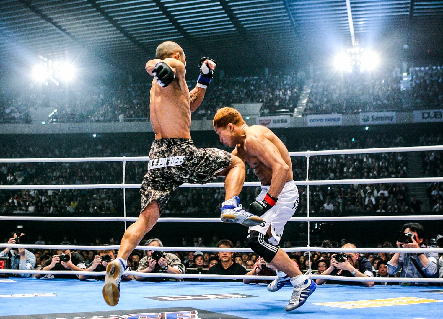 HERO'S 2006で山本は開始4秒に跳び膝蹴りで宮田和幸に勝利。“伝説の秒殺KO”として、ファンの心に今も残る ©Susumu Nagao