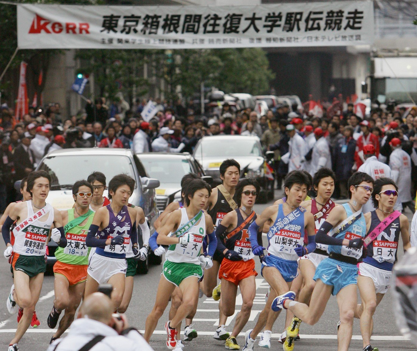 同じ2007年の箱根駅伝。法政大の友廣哲也は1区を走った　©KYODO