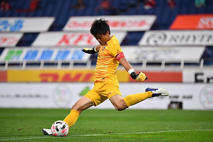 正確無比なキックはいまだ健在。今季はリーグ戦18試合すべてにフル出場している ©J.LEAGUE
