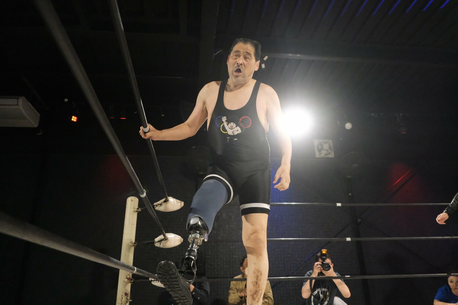 2019年に右足を切断し、現在は“義足のレスラー”としてリングに上がる　©Norihiro Hashimoto