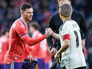 「ワタルのケガは残念。でも日本代表は良いチーム」ロバートソンが笑顔で日英メディアに回答…「日本のレベル高すぎた？」にスコットランド監督もホンネ