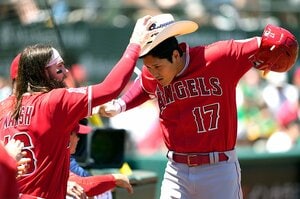 ◆大谷翔平の“愛されすぎな日常”…仲良しマーシュが語った尊敬「素晴らしいチームメート」 好きすぎて“特製Tシャツ”を作っちゃった選手も