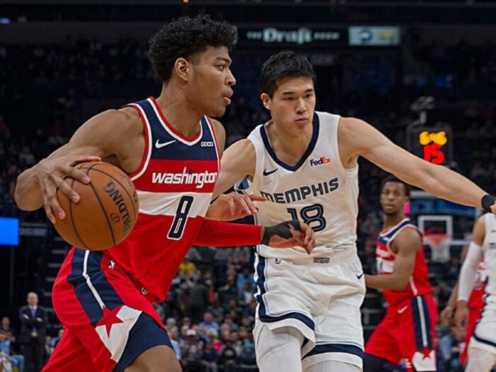 渡邊雄太と八村塁が“NBA”で競い合うという幸せ…出会いは6年前の日本代表合宿、変化する立場と関係性「やたらと生意気になった（笑）」＜Number Web＞ photograph by USA TODAY Sports/Reuters/AFLO