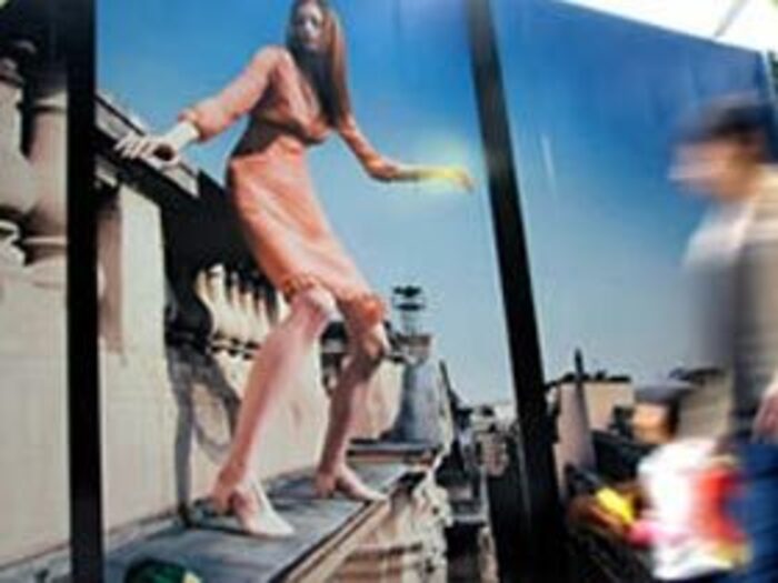 From:東京(JAPAN)「ユーロ2004観戦は暢気に、食中心でいかが」<Number Web> photograph by Shigeki Sugiyama
