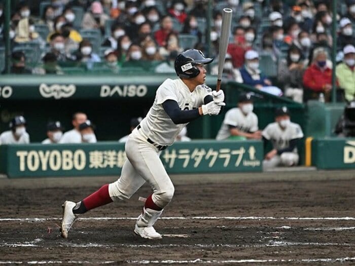 大阪桐蔭、恐るべきは“KKのPLに並ぶ1試合6本塁打”だけではない…「打率.538、5本塁打の3番が送りバント」など“2つの鉄則”<Number Web> photograph by Hideki Sugiyama