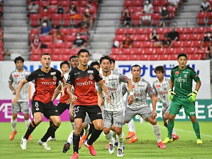 名古屋vs.川崎の濃密な「180分」。ルヴァン杯を含めた駆け引きを推理。＜Number Web＞ photograph by J.LEAGUE