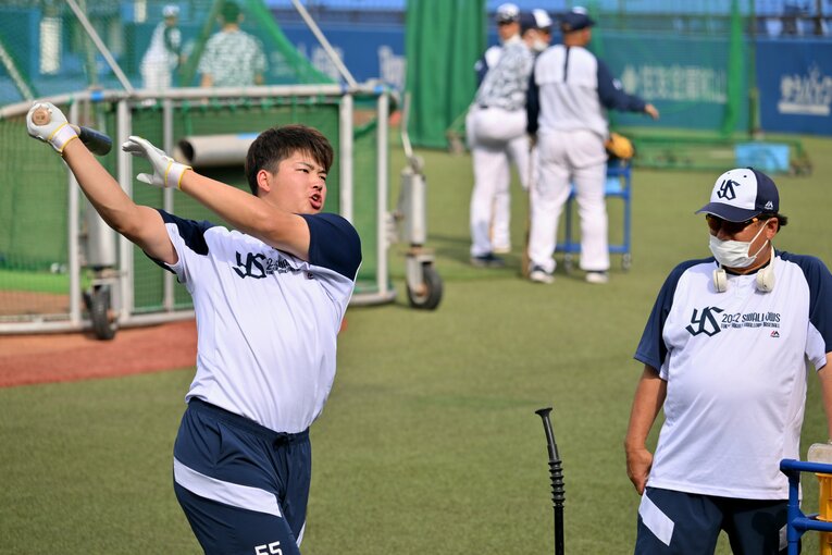 試合前練習風景。置きティー　©Hideki Sugiyama