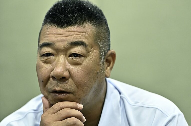 伝説的な番組『スポーツマンNo.1決定戦』のプロスポーツマン大会で2度優勝し、“スポーツマンNo.1の申し子”と呼ばれた飯田。現役プロ野球選手で出たら活躍しそうな選手を聞いてみると… ／ photograph by Takashi Shimizu