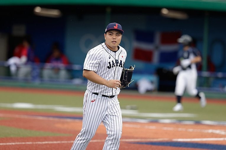 初戦ドミニカ共和国戦ではいきなりピンチの場面を託された平良海馬。東京五輪では出番が多くなりそうだ ／ photograph by Yuichiro Izawa/JMPA