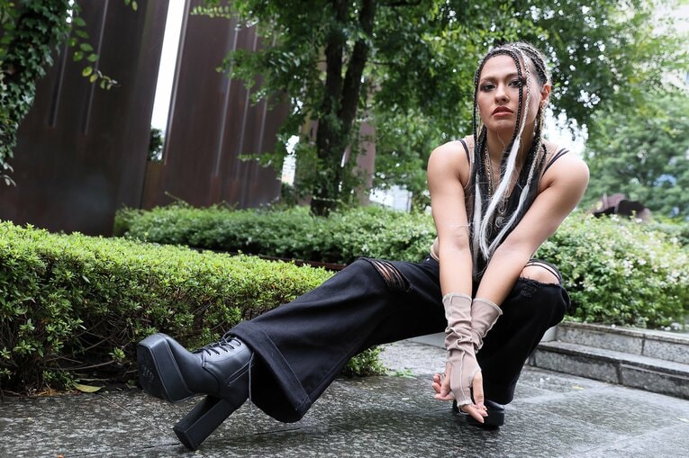 スターダム・ジュリアが語る“危険論”への本音とプロレス観「見る人は気にせず。ただ、どこかでストップをかけないと」《特別グラビア》(79)