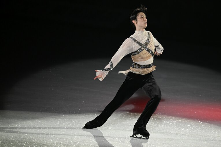 「1番、羽生結弦さん」“企画もプロデュースも出演も”羽生結弦…記者が驚いたプロ初のアイスショーの中身「まさか90分を1人で…」(26)