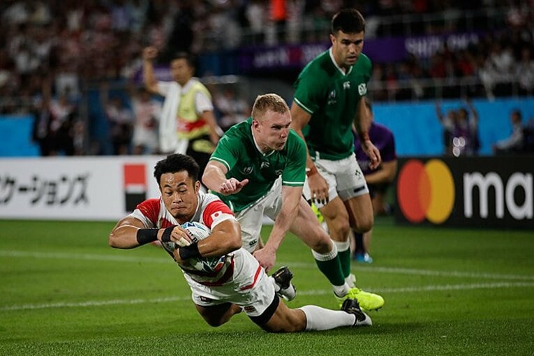 途中出場の福岡堅樹が大きく流れを引き寄せた　©AFLO