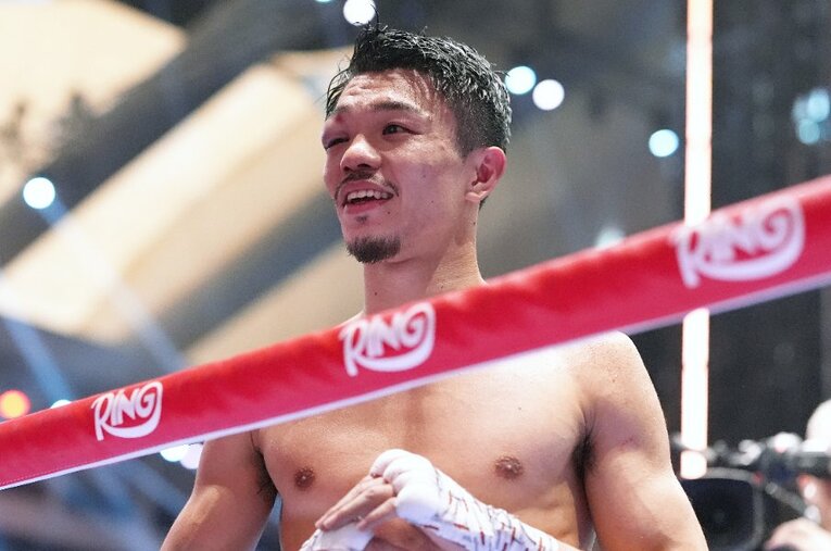 中谷潤人はセバスチャン・エルナンデスのタフさに苦戦しながらも、スーパーバンタム級初戦で判定勝利を収めた ／ photograph by Naoki Fukuda