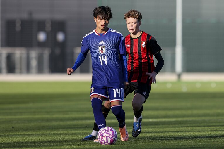 【ボーンマスのスカウトのお気に入り①】石井久継（湘南ベルマーレ、20歳）。ボーンマス戦ではインサイドMFで先発　©Getty Images