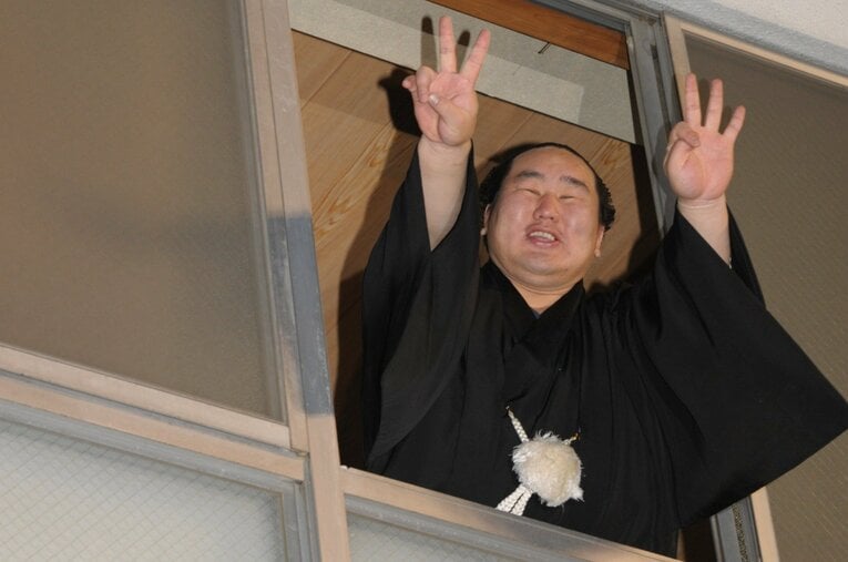 優勝後の大はしゃぎ（全13枚の8枚目）　©BUNGEISHUNJU