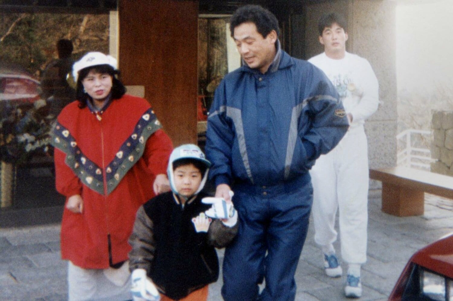 92年、自主トレ前の落合一家　©Sankei Shimbun