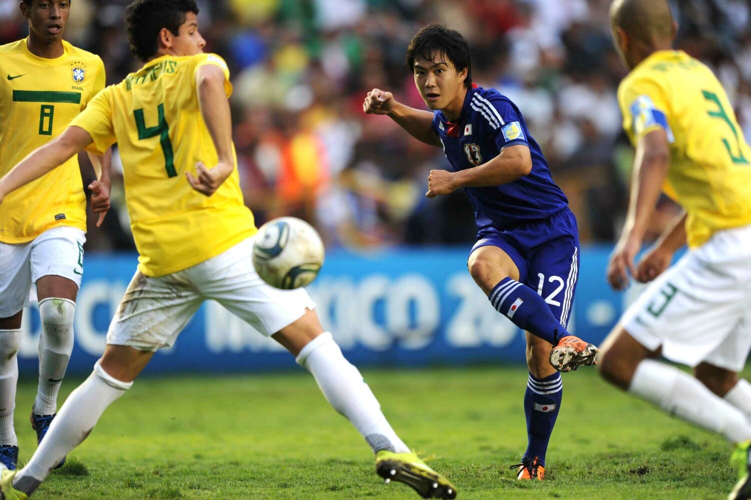 2011年、南野拓実らとU-17W杯に出場した早川史哉。ブラジル戦でも同点ゴールをあげるなど、DF登録ながら5試合で3得点を挙げる活躍を見せた ©︎FAR EAST PRESS/AFLO