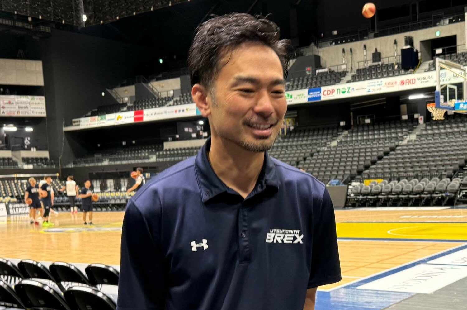 宇都宮でスタッフを務める加藤 ©Yusuke Mimura