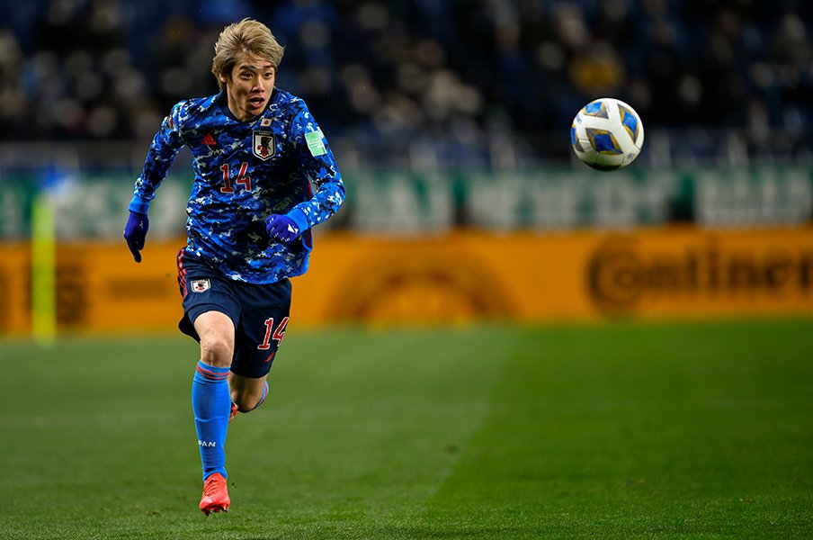 獅子奮迅の活躍だった伊東純也　©Takuya Sugiyama/JMPA