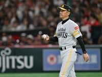 谷繁元信、史上初の3018試合出場。捕手失格寸前で気づいた“自分