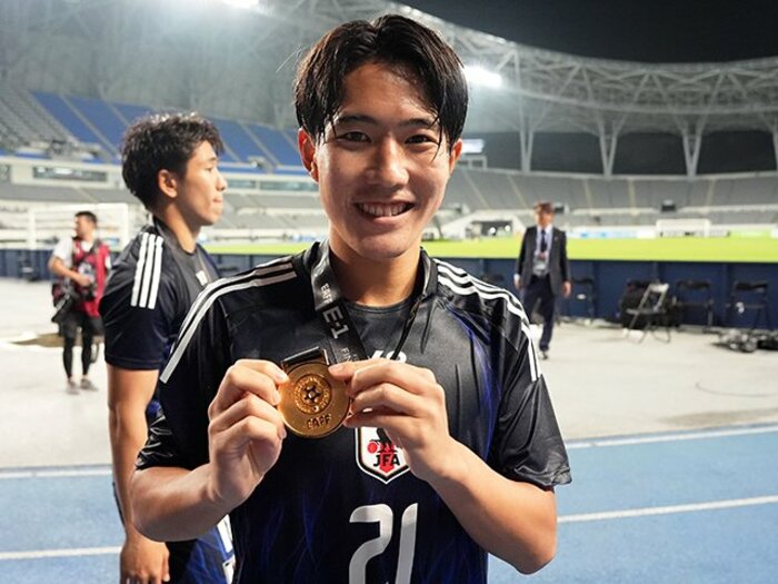 「“韓国への劣等感”は皆無だ」E-1優勝…日本代表元監督トルシエがズバリ「リュウノスケはクボに似てるが」“お気に入り18歳MF”を絶賛＜Number Web＞ photograph by Koji Watanabe/Getty Images