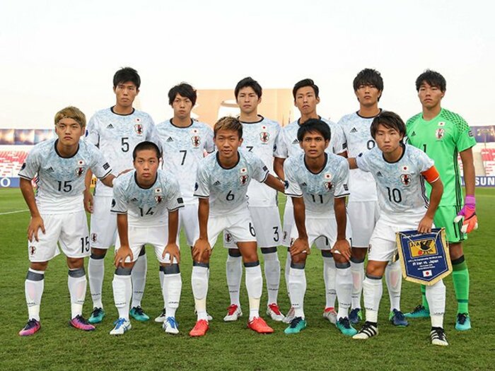 内田・香川以来の快挙まであと1つ!U-19を支える2人のCBの波及力。<Number Web> photograph by AFLO