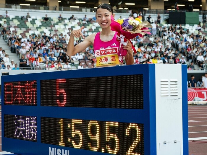 「ぜひ皆さんやって頂きたい（笑）」陸上800mで“衝撃の日本新記録”…17歳・久保凛がレース後に見せた「テレビには映らない」“本当の強さ”の正体＜Number Web＞ photograph by Nanae Suzuki