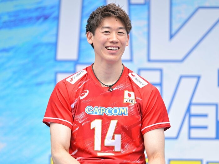 石川祐希なぜトルコ移籍？ じつは3カ月前に明かしていた“本当の理由”「もう決まってますよ」「お金だけじゃない」男子バレー日本代表への危機感も＜Number Web＞ photograph by SPORTS HOCHI/AFLO