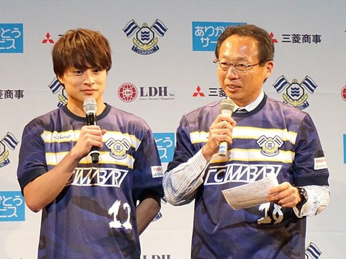 地方から日本サッカーと社会を変革!FC今治オーナー就任、岡田武史の夢。<Number Web> photograph by Toshio Ninomiya