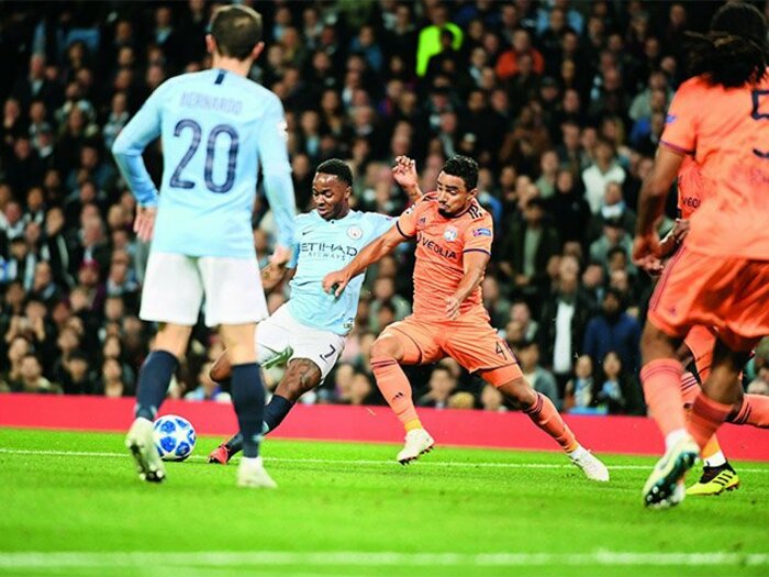 疑問符だらけの男、スターリング。なぜペップに重用され続けるのか？＜Number Web＞ photograph by Alain Mounic/L'Equipe