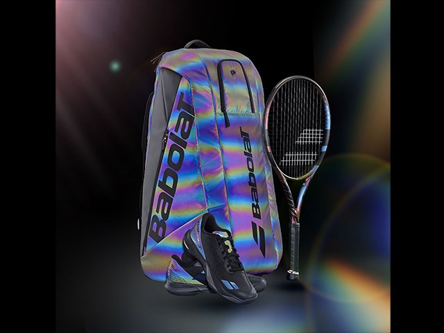 BabolaTPure Drive Team 限定カラー バボラの新作】NYの輝きを纏う。「PURE DRIVE」と最新シューズに限定