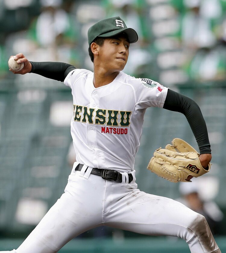 プロ野球スカウト「このままいけば彼は指名されますよ」甲子園で見て
