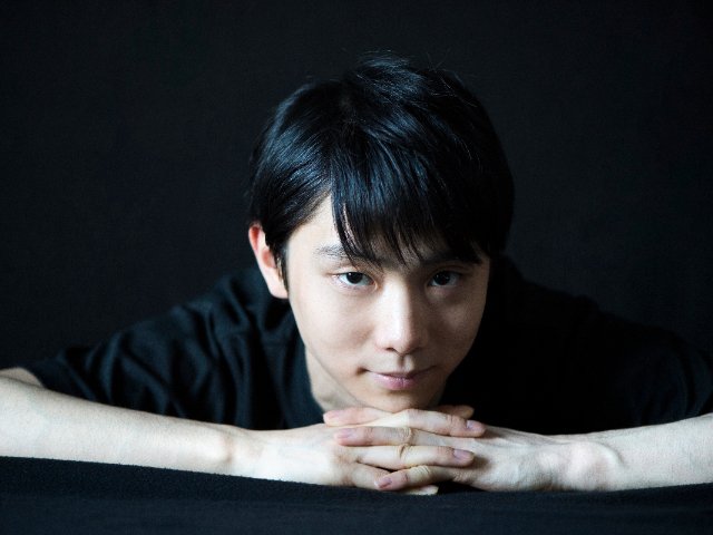 ✡　④　羽生結弦新聞　2015年 羽生結弦選手の【10年間を記録】 10月21(火)発売『羽生結弦 2015-2025