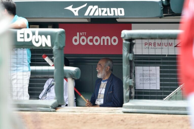 安仁屋宗八氏　©BUNGEISHUNJU