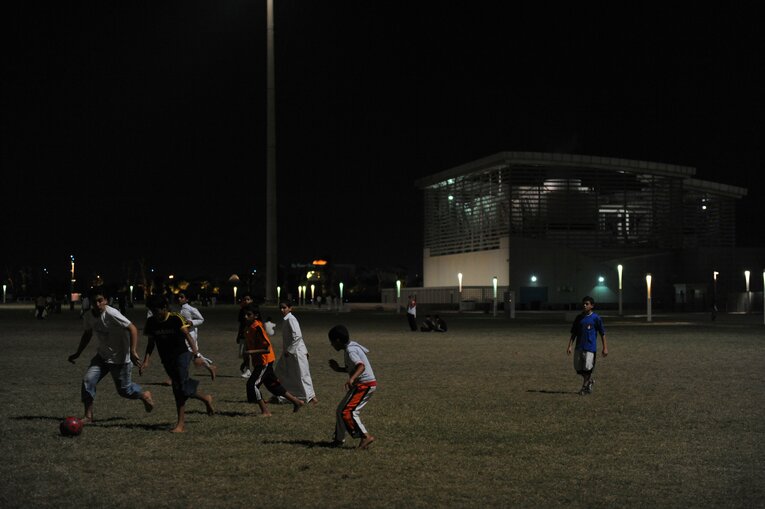 カタールの街中（2009年）　©Naoya Sanuki