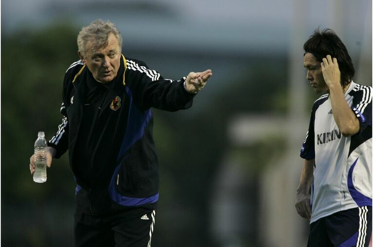 オシムと遠藤保仁　©TakuyaSugiyama