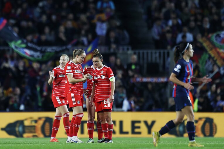 W杯ブラジル戦のウラで「バルサ女子がカンプノウで4万6967人」盛況なワケ… メッシ後に君臨する“女王”、熊谷紗希が見せた悔しさ(26)