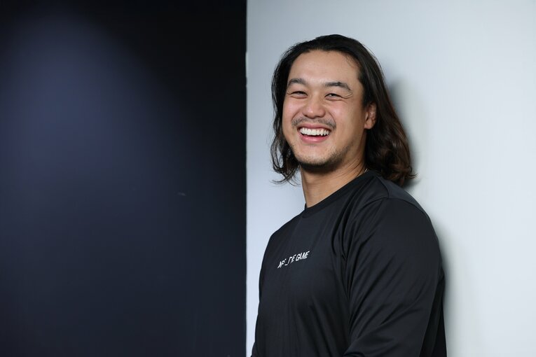 徐々に復調を見せ、表情も明るい高橋光成　©Shigeki Yamamoto