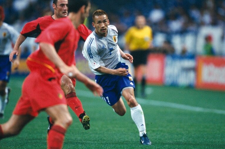 瞬く間に階段を駆け上がっていった中田英寿。獲得レースを制したベルマーレ平塚の元スカウトがルーキー時代の秘話を明かした ／ photograph by Naoya Sanuki/JMPA