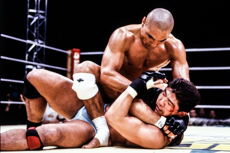 2000年5月、ヒクソンは『コロシアム2000』で船木誠勝と対戦　©Susumu Nagao