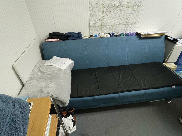 【仕事風景】仮眠をとるスペース　©NumberWeb