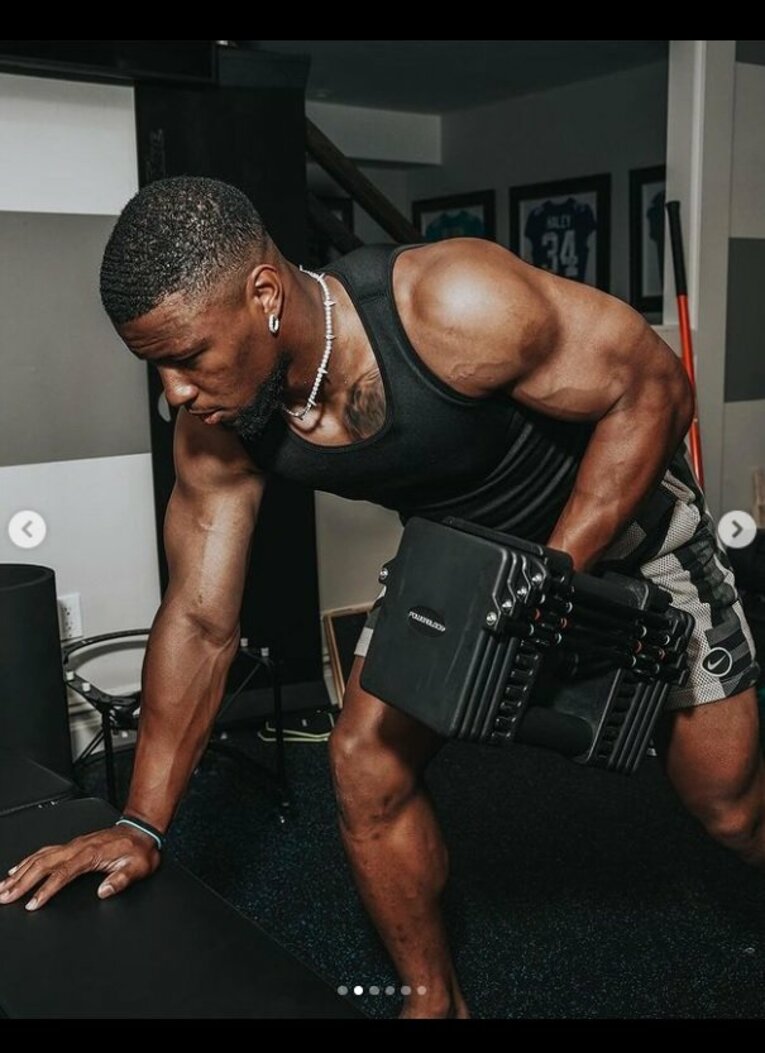 バキバキのフィジカルに定評があるニューヨーク所属のランニングバック、セイクワン・バークリー　NFL公式インスタグラムより