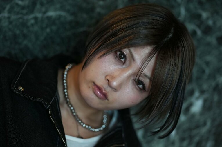 12月29日、両国国技館で上谷沙弥の赤いベルトに挑む安納サオリ。2026年2月20日には青春時代を過ごした滋賀県大津市で凱旋興行を行う ／ photograph by Essei Hara