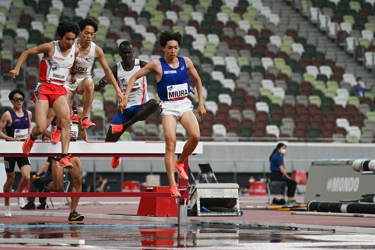READY STEADY TOKYOでは三浦（中央）が驚異的な強さを見せたが、青木（右から3番目）も手ごたえを得た　©Asami Enomoto